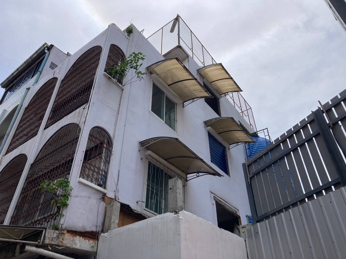 งานปรับปรุงบ้าน 4 ชั้น