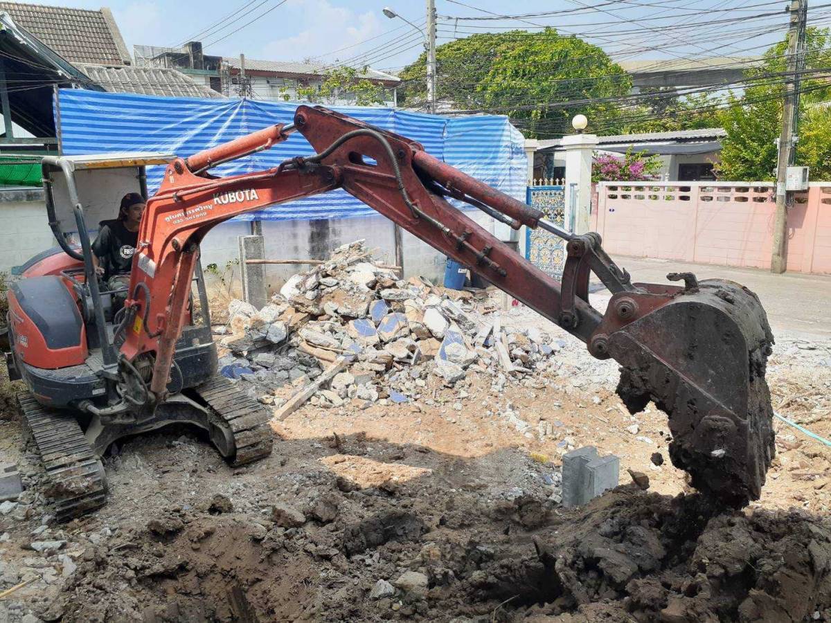 โครงการก่อสร้าง " บ้านซอยนนท์ 3 "